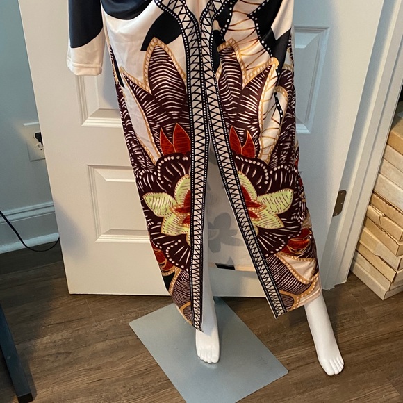 Edwin Multicolor Patterned Dress - Picture 3 of 6